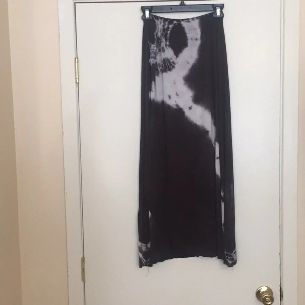 L NWOT LOVE TANJANE Maxi Skirt BB52 2218